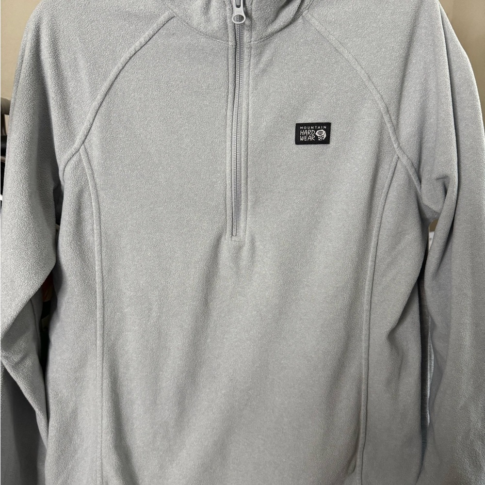 Mountain Hardwear Light Gray Fleece Jacket